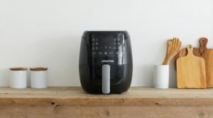 Gourmia 6-Quart Air Fryer with FryForce 360°