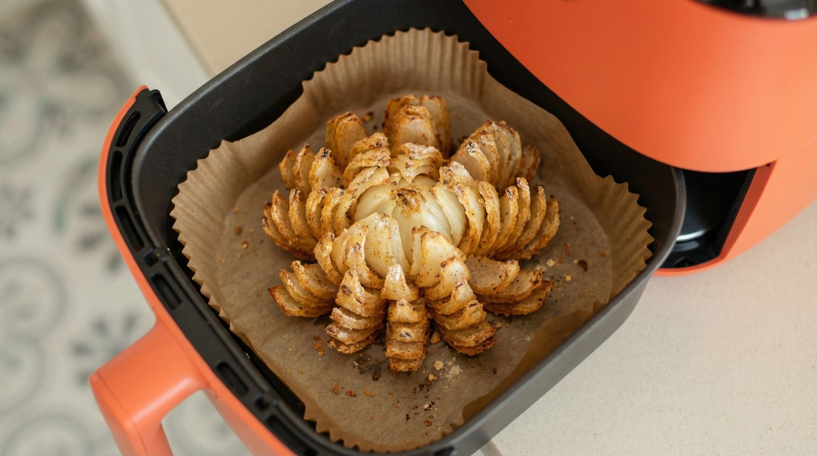Light Flour Dredge Blooming Onion